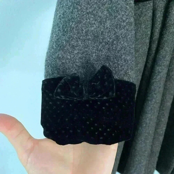 Rothschild Vintage 100% Wool Coat Girls Size 6X Gray with Black Velvet Trim - Picture 5 of 15